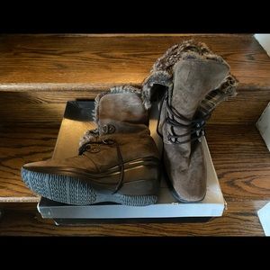 Aquatalia-By-Marvin-K-Brass-Waterproof-Snow-Boots